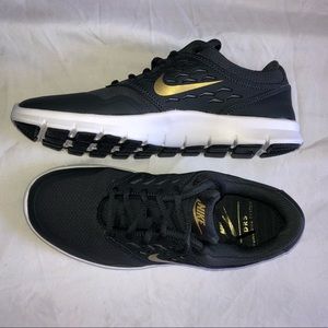 Women’s Nike runners, size 6.